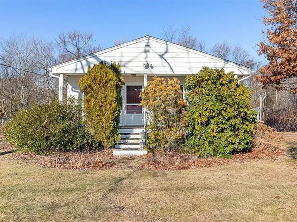 176 Campbell Ave, Rumford, RI 02916