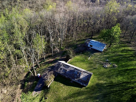 5th image of 1314 Mud Hollow Rd