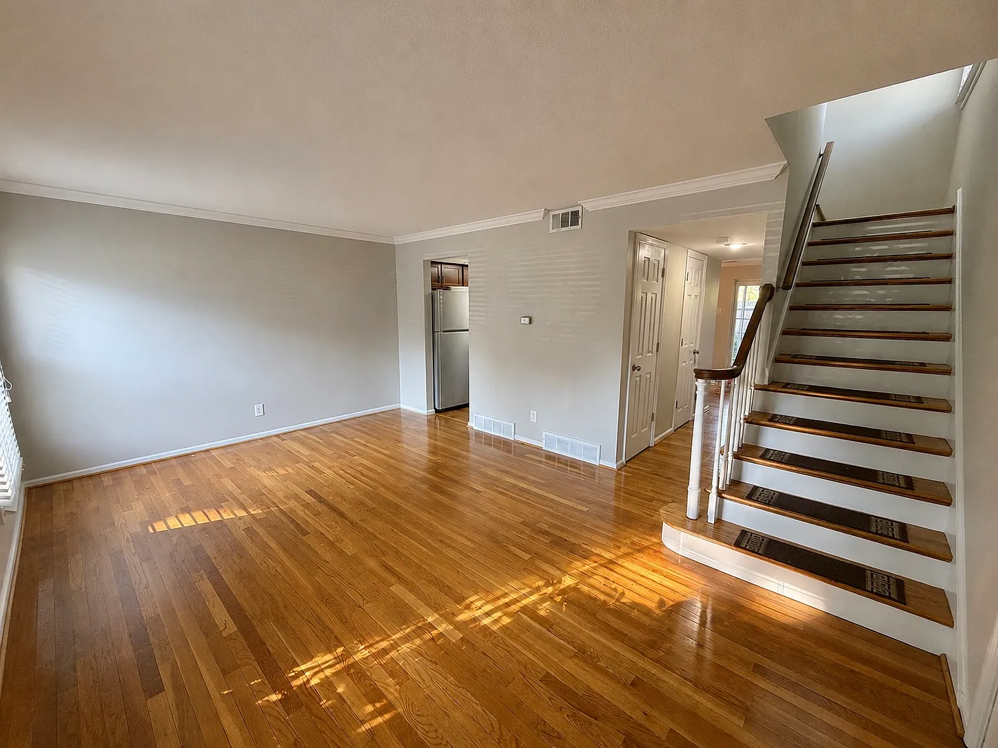 3 bed, 1.5 bath, $1,695 — Photo 2