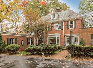 19401 N Park Blvd, Shaker Heights, OH 44118