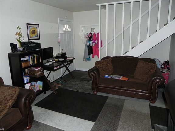 5th image of 870 Southwood Blvd #2