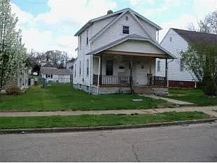 650 Schaum Ave photo 1