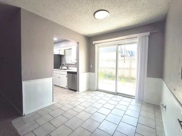 11417 N May Ave #1-D — Photo 13