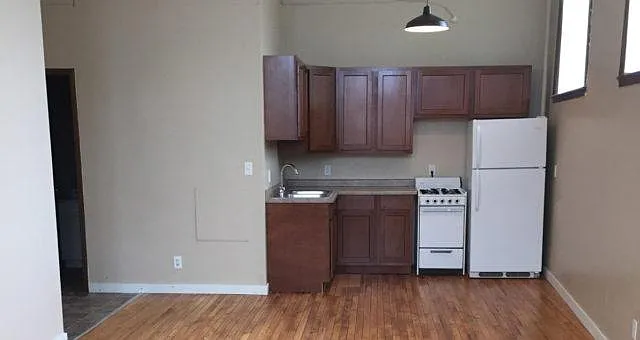 Prior Properties — Photo 5