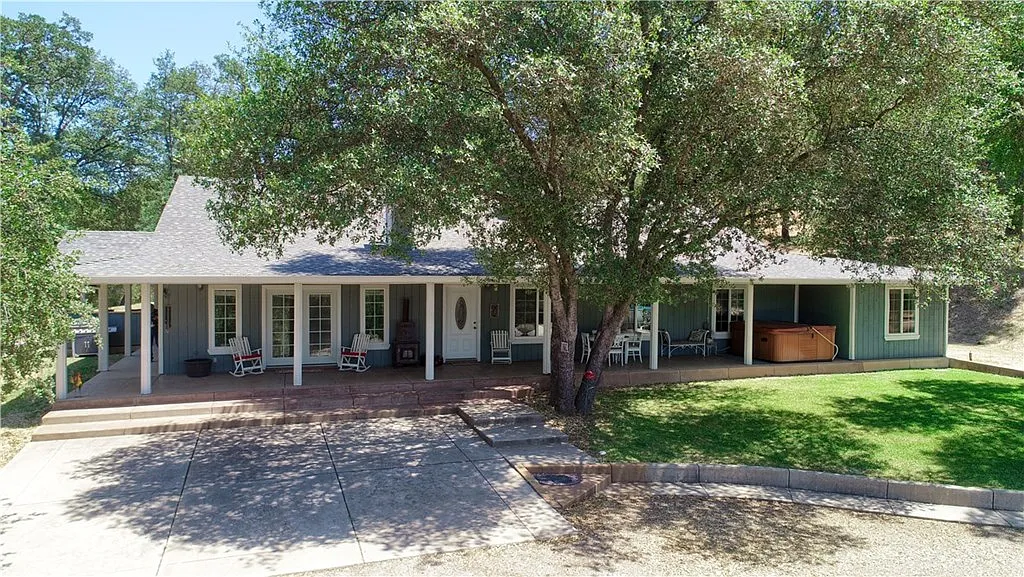 4421 Scrubby Oak Rd photo 1