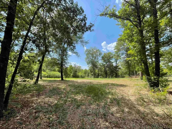 6 Deer Ridge Ln, Tyler, TX 75703