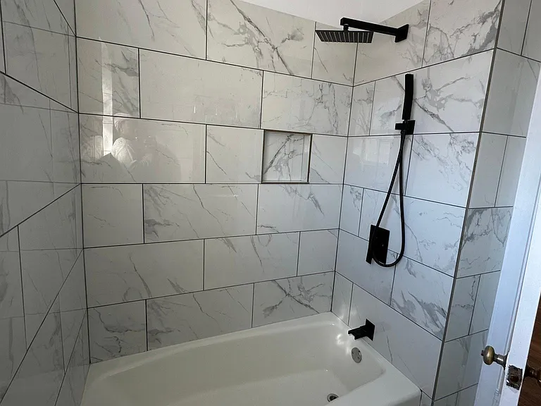 5739 N Francisco Ave #3 — Photo 11