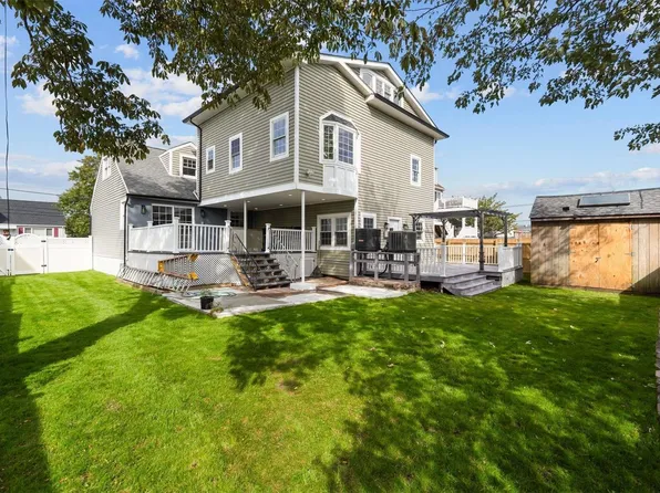 79 Martha Street, Freeport, NY 11520