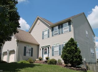 11 Wharton Way, High Bridge, NJ 08829