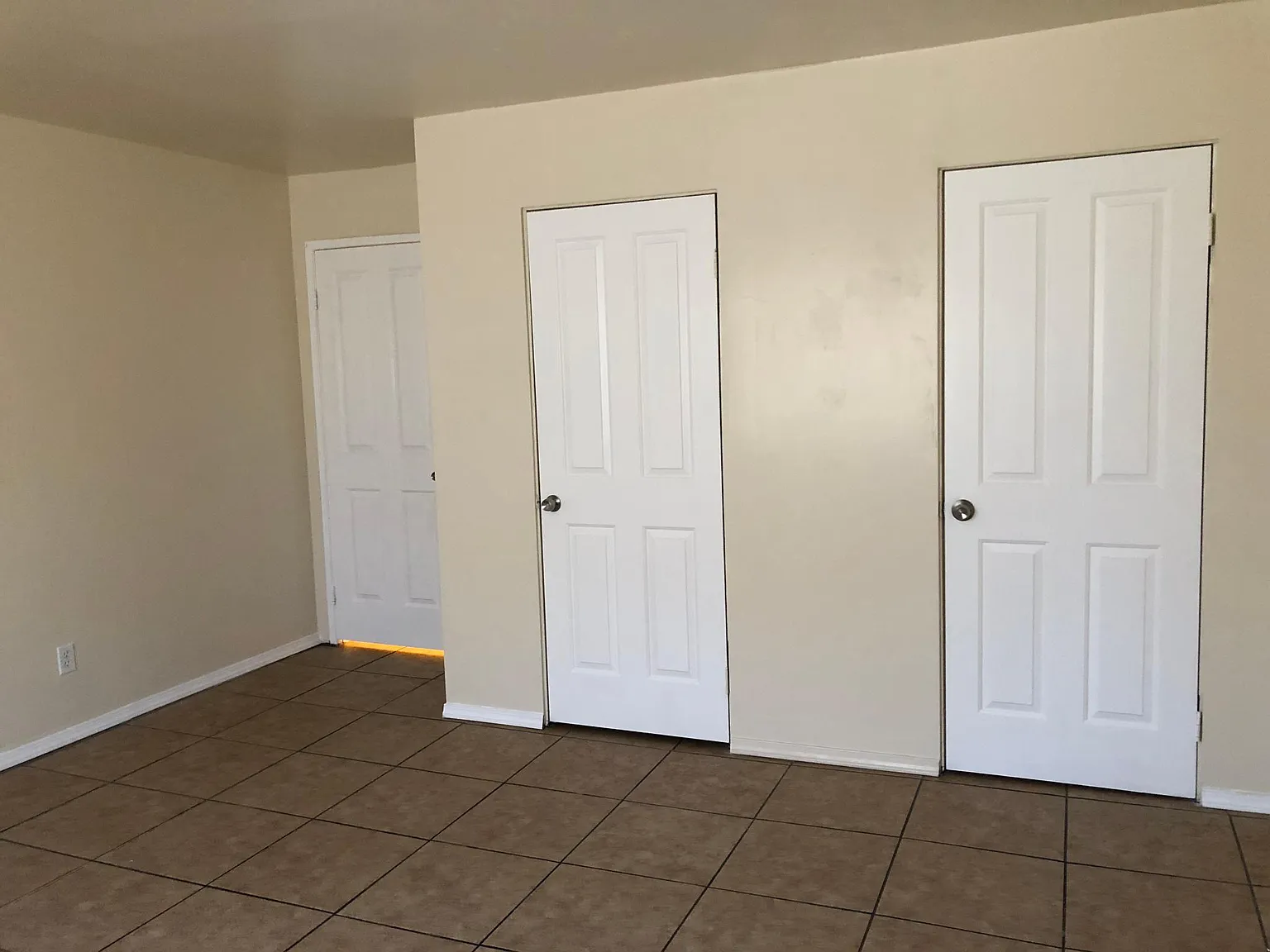 3634 S Bonita St — Photo 3