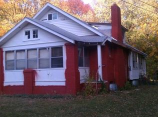 8341 Walmer St, Overland Park, KS 66212