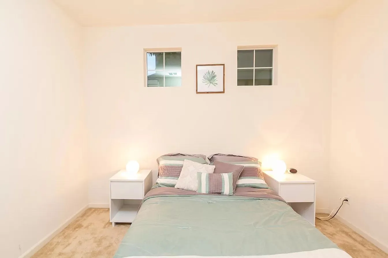 4 bed, 3.5 bath, 1982 sqft, $4,750 — Photo 4