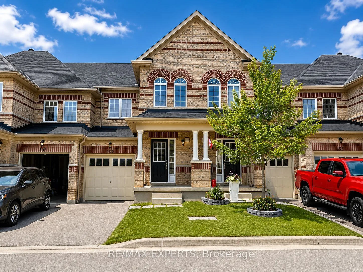 3 bed, $2,900 — Photo 1