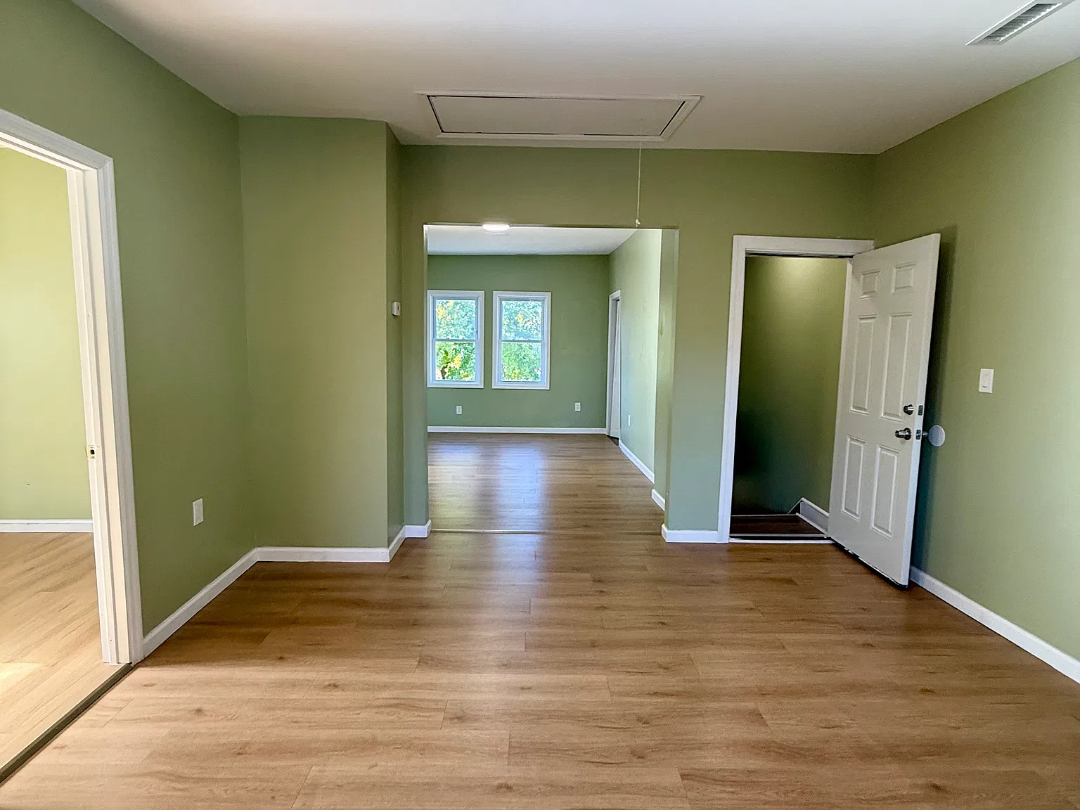 3 bed, 1100 sqft, $1,650 — Photo 4