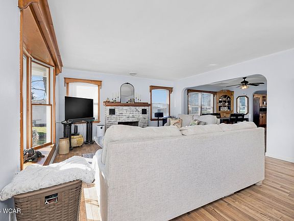 4th image of 470 S Main St