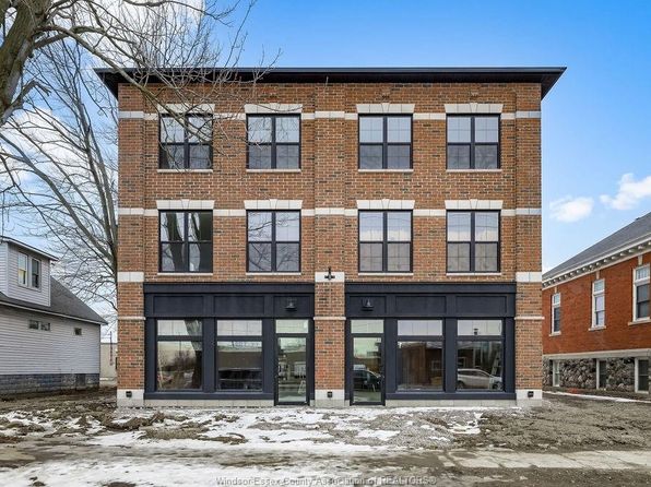 22 Gordon Ave #6, Essex, ON N8M 2M4