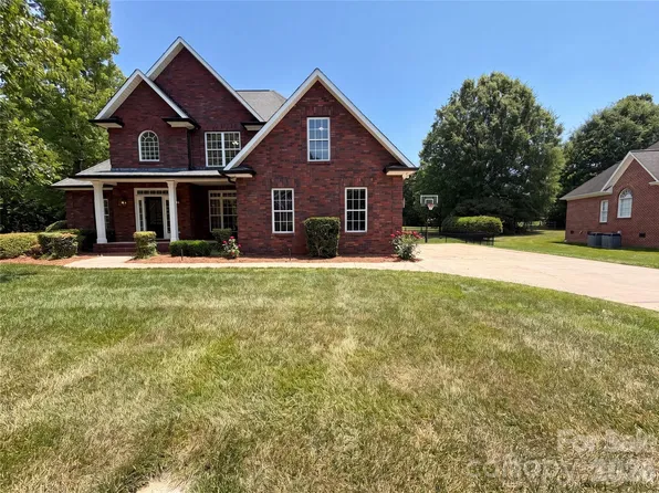 5309 Old Town Ln, Gastonia, NC 28056