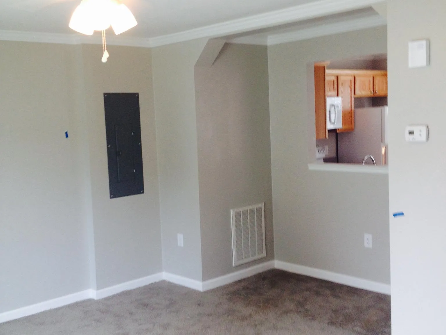 88 Pocahontas St — Photo 4