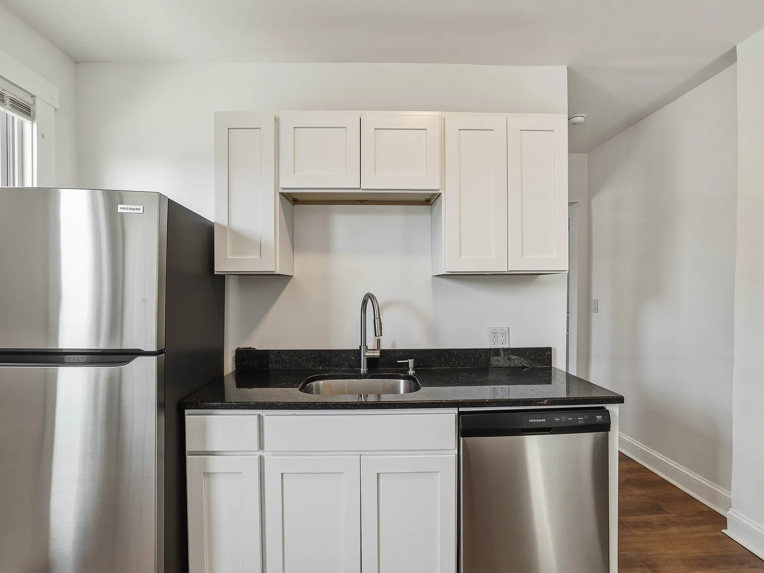 3 bed, $1,850 — Photo 4