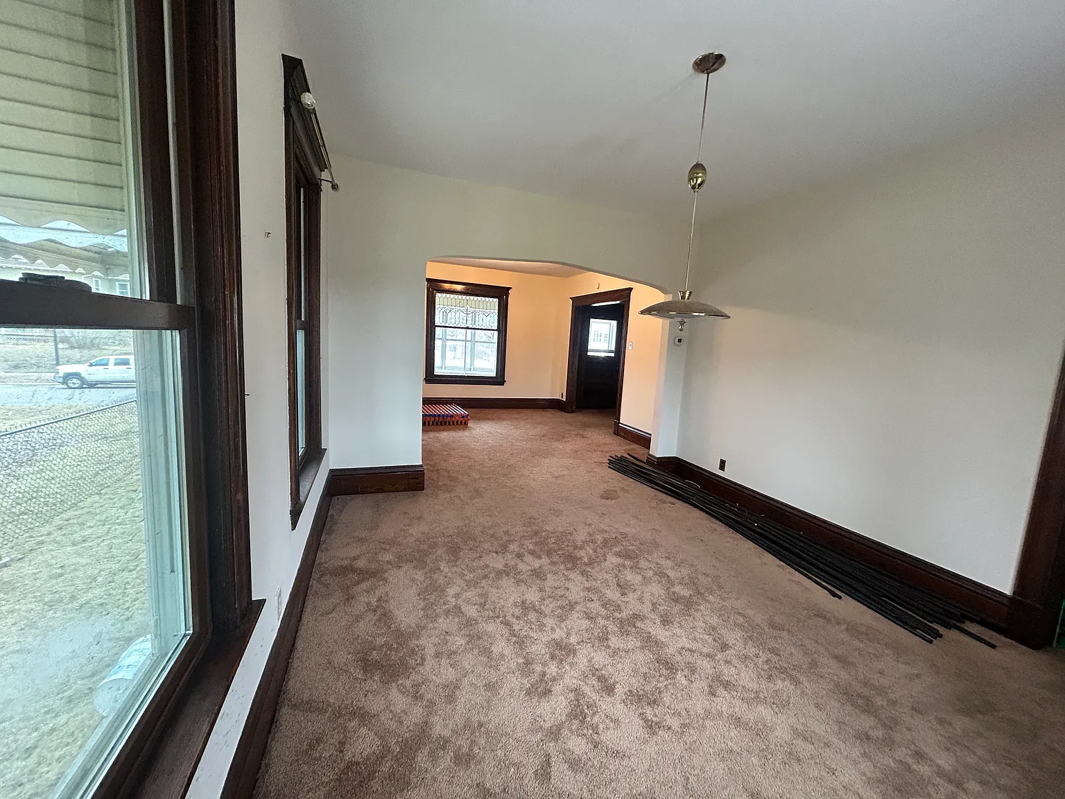 6 bed, $3,750 — Photo 4
