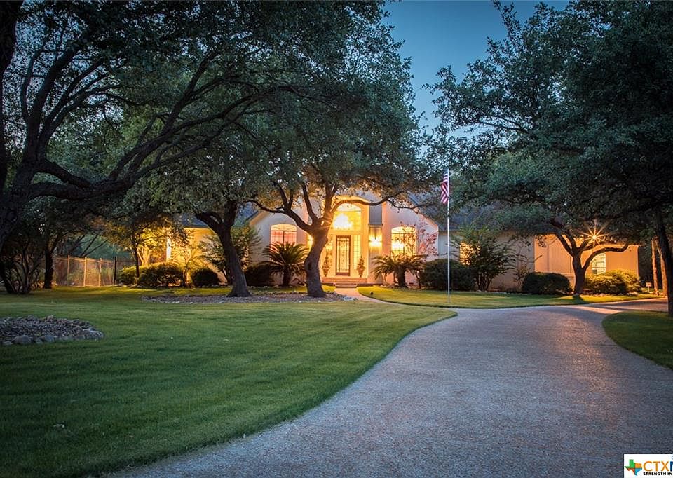 1st image of 20458 Wahl Ln