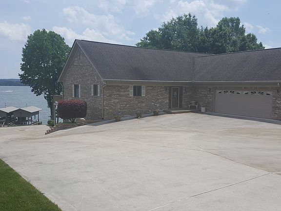 417 Goose Pt. 
All brick 