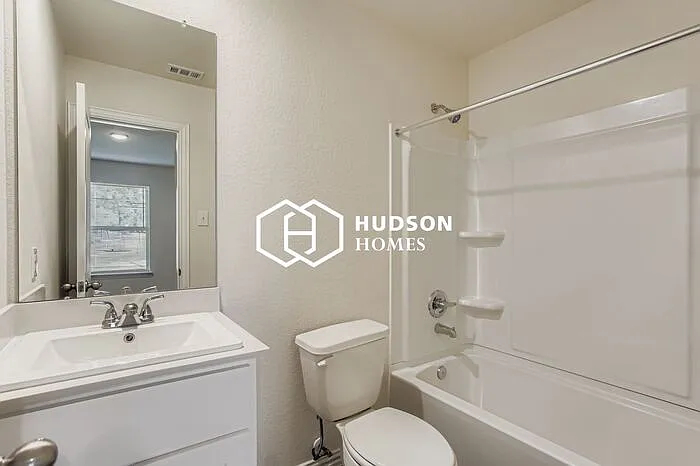 8350 Tidwell Rd #B — Photo 8