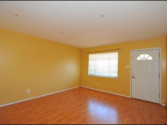 3rd image of 5716 Lexington Dr