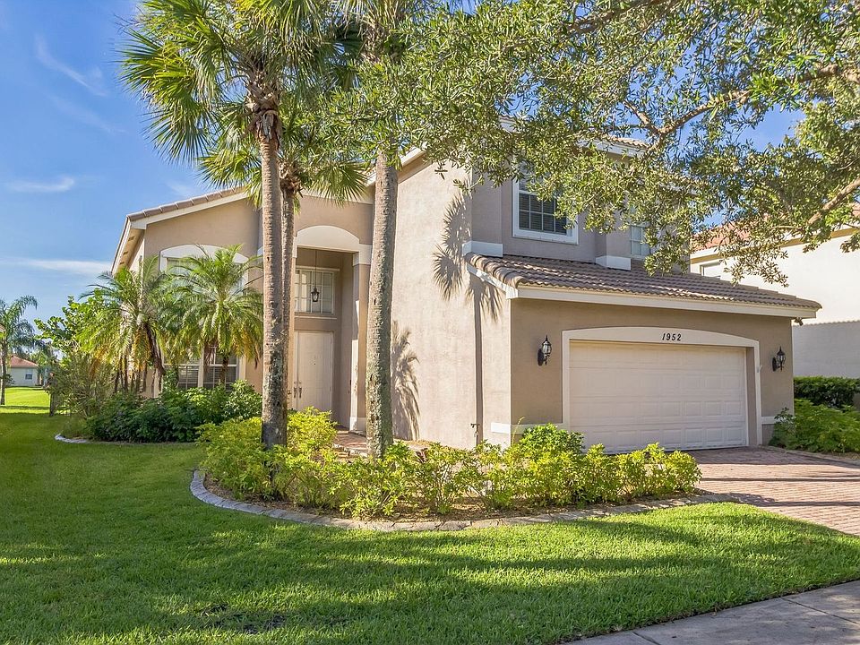 1st image of 1952 Grey Falcon Cir SW