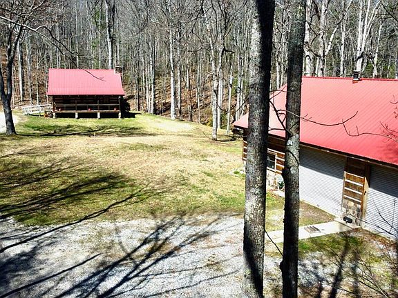 4th image of 633 Timber Ridge Rd