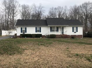 219 Oak Hills Dr, Tullahoma, TN 37388