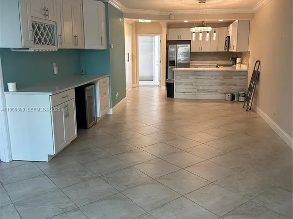 2731 NE 14th Street Cswy, Pompano Beach, FL