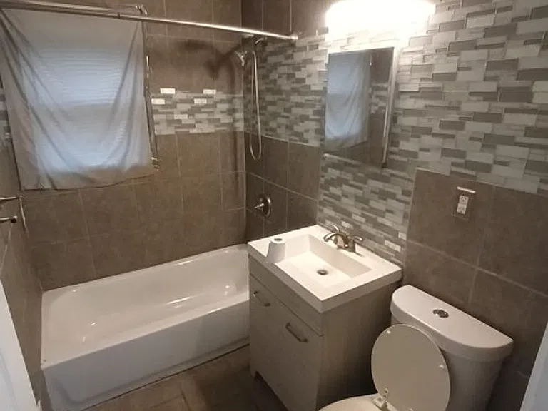 10177 Boleyn St — Photo 12