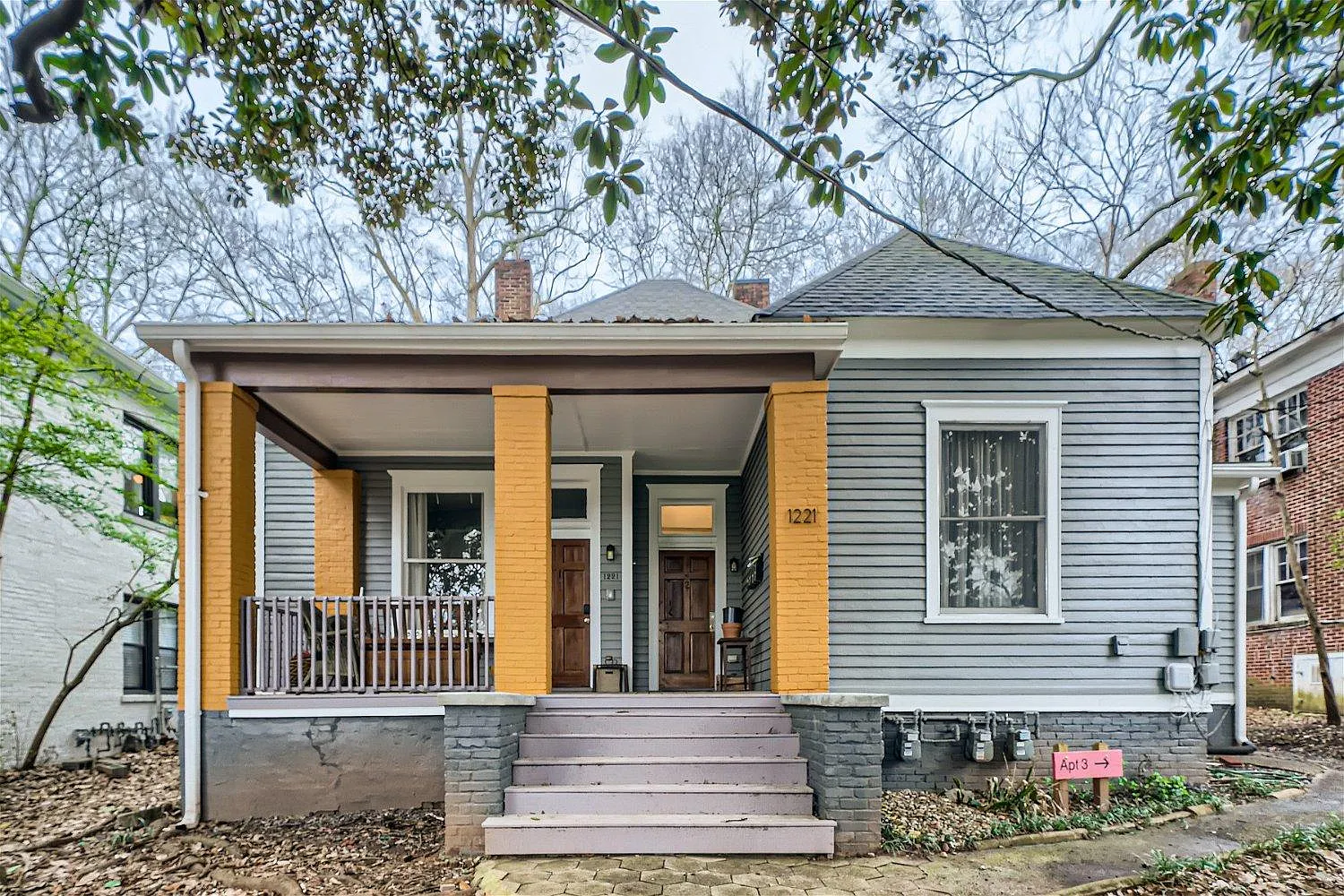 1221 Euclid Ave NE — Photo 1