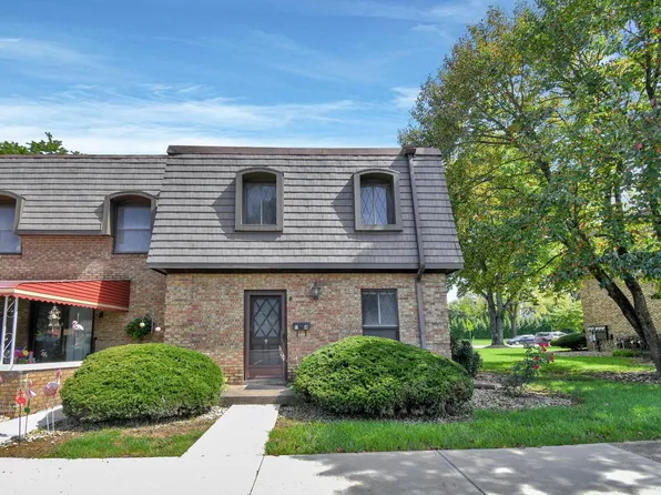 625 Country Club Dr APT D4, Newark, OH 43055