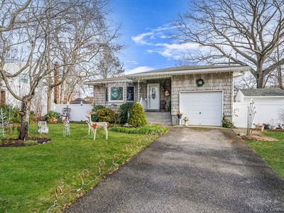275 N Titmus Drive, Mastic, NY, 11950