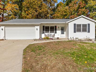 347 Duke Of York Ct NW, Comstock Park, MI, 49321