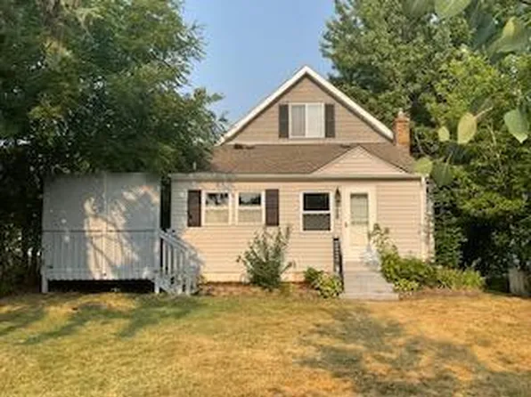 724 1st Ave NW, New Brighton, MN 55112