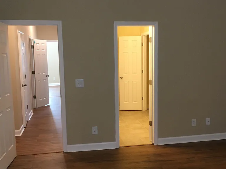 303 Cedar Island Trl — Photo 6