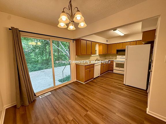 5th image of 9300 E 83rd St
