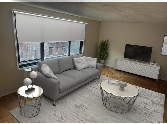 2835 Webb Ave #3A — Photo 4