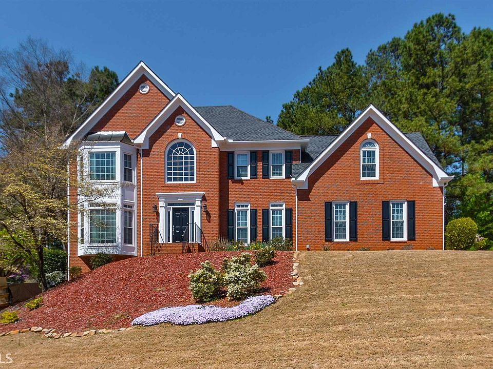 1st image of 2318 Lake Forest Trl