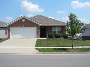897 Lauderdale Dr, Lexington, KY