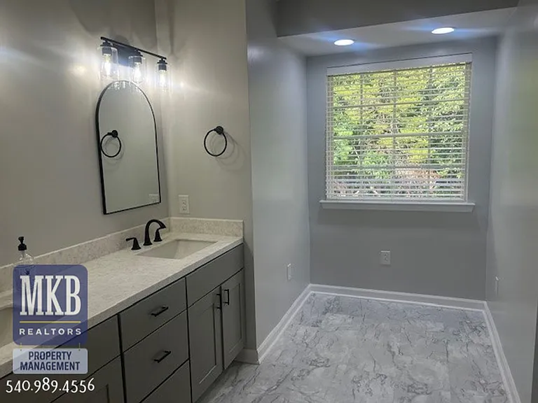 6564 Monet Dr — Photo 18