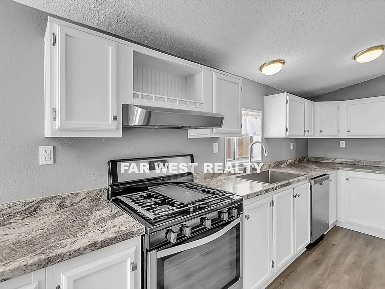 1355 Palo Verde Dr — Photo 7