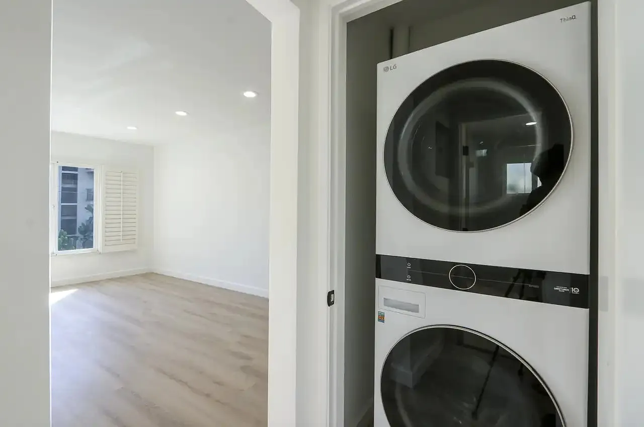 1 bed, 1000 sqft, $3,295 — Photo 4