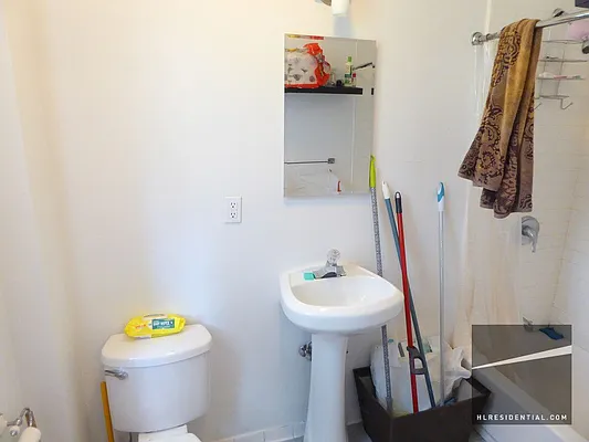 Rented by Highline Residential | media 75