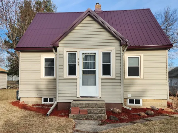 305 SE Market St, Brownsdale, MN 55918