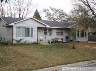 441 11th Ave SE, Faribault, MN 55021