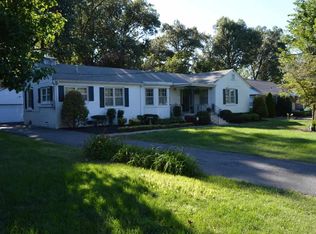 241 Cardinal Ln, Paducah, KY 42001